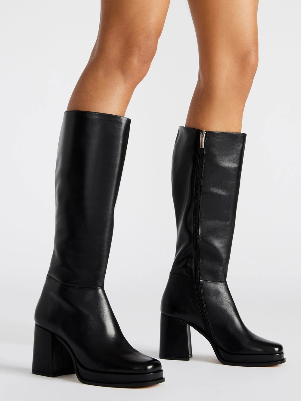 Steve Madden Black Mystery Knee-High Leather Boot | Size 7.5